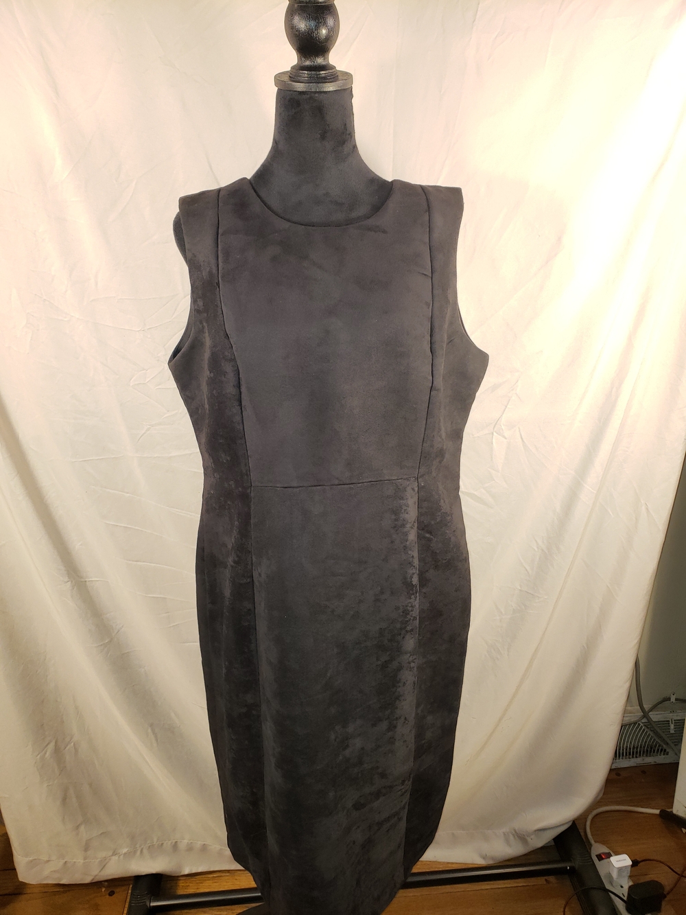 Calvin Klein Charcoal Gray Suede-like Sleeveless Midi Sheath Dress - 14